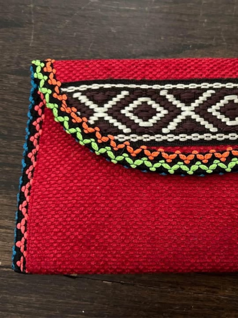 Egyptian Linen Clutch - 12cm x 21cm - Red, Black, White